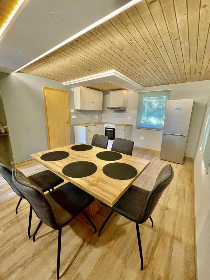 Cebelnk: Sanjska Hisica 4 Km Od Bleda Villa Lesce  Luaran gambar